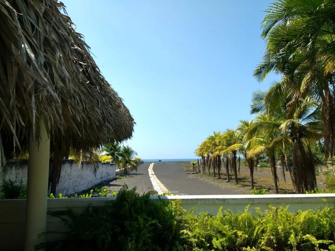 Casa en venta en Chulamar Puerto de San Jose — Casa vacacional en Venta en Puerto San José, Escuintla — foto 2 de 17