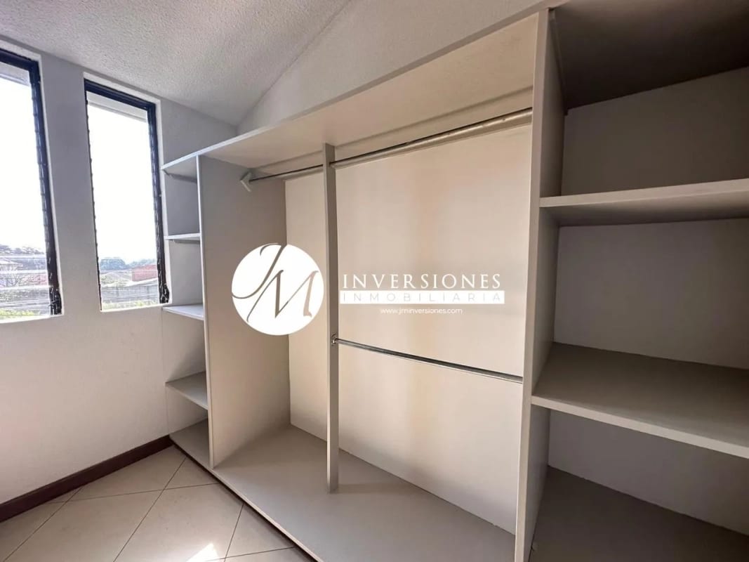 Casa en Venta en Zona 10 — Casa en Venta en Zona 10, Guatemala, Ciudad — foto 4 de 8