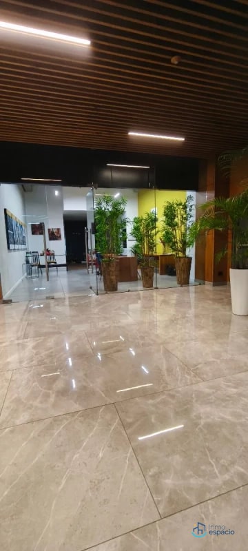 Local en Renta – Zona 9 - 6