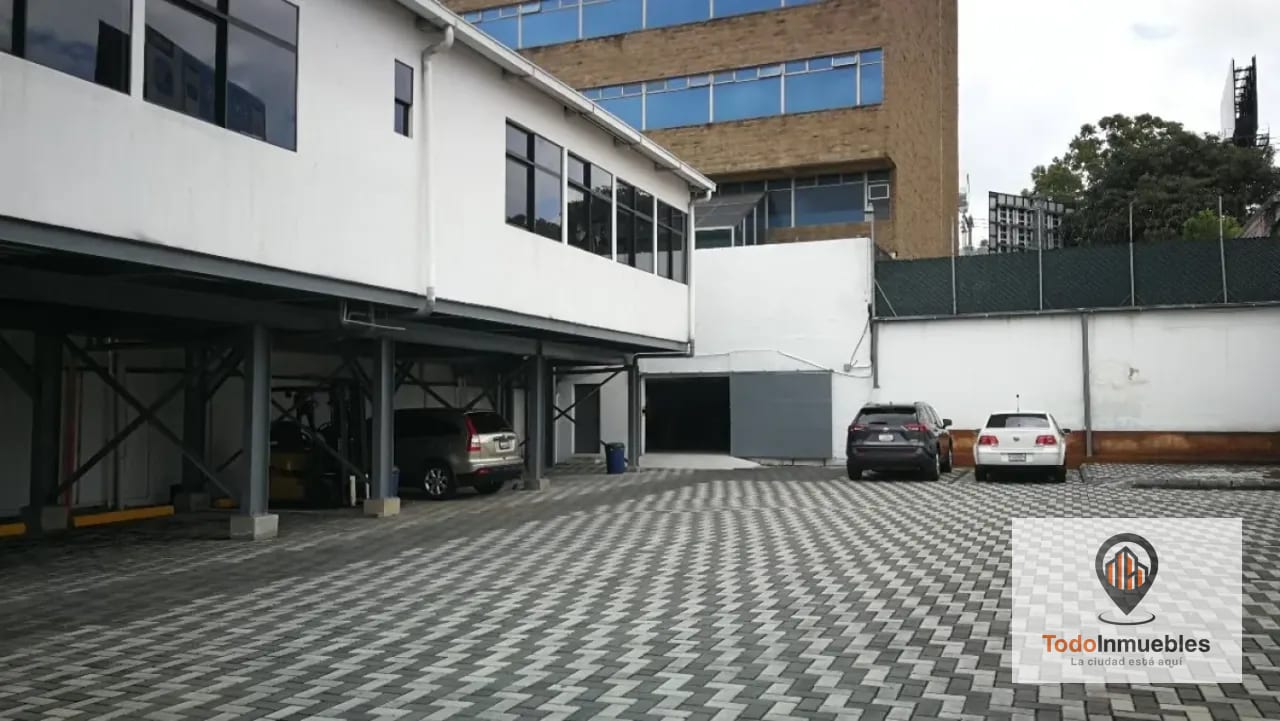 Edificio en Renta en z10 — Edificio en Alquiler en Zona 10, Guatemala, Ciudad — foto 1 de 14