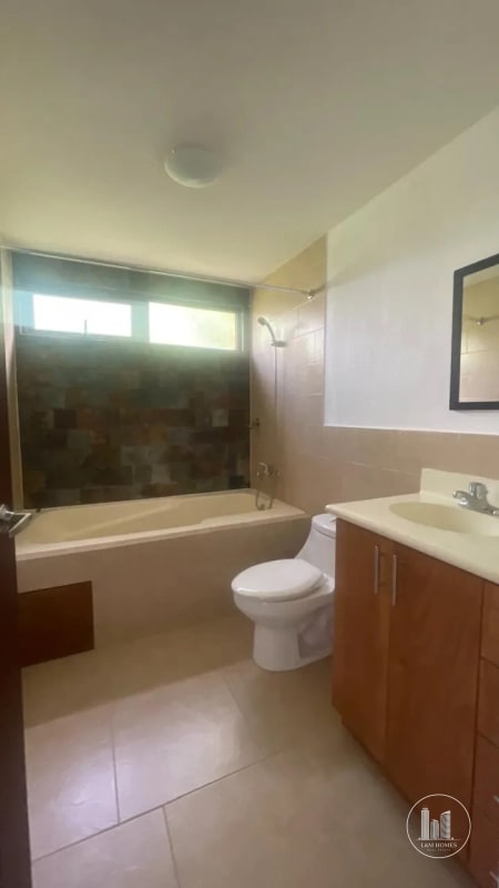 Lindo apartamento en renta en zona 16 Colonia La Montaña - 4