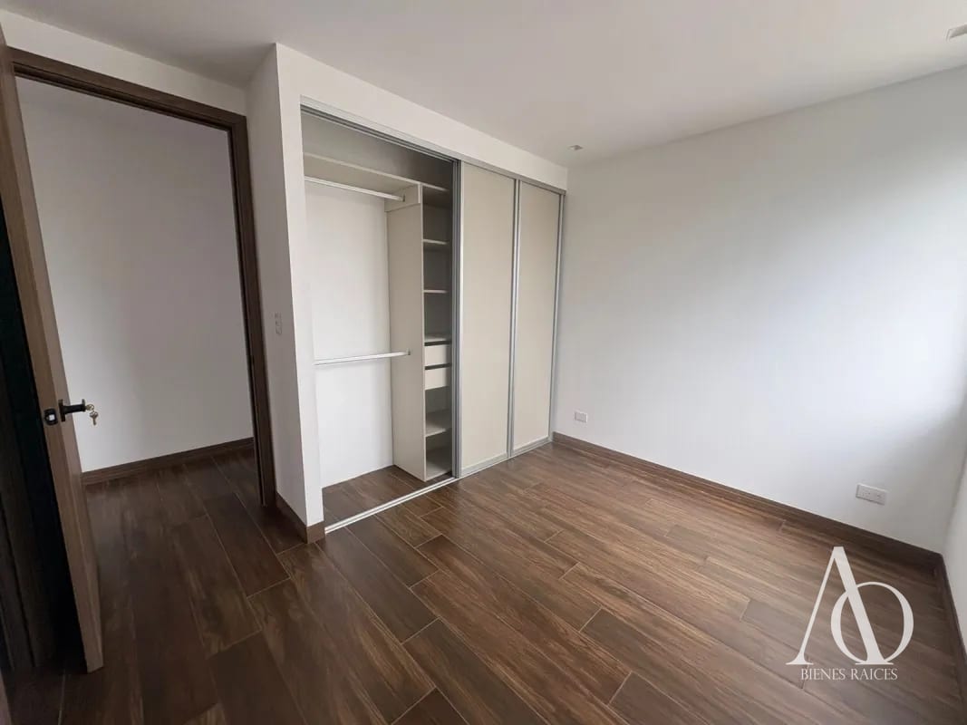 Apartamento en Alquiler / Venta Edificio Vila Quince, zona 15 VH2 N8 / EN DIRECTO 01 — Apartamento en Alquiler en Vila Quince, Zona 15, Guatemala, Ciudad — foto 7 de 15