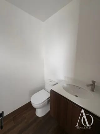Apartamento en Alquiler / Venta Edificio Vila Quince, zona 15 VH2 N8 / EN DIRECTO 01 — Apartamento en Alquiler en Vila Quince, Zona 15, Guatemala, Ciudad — miniatura 8 de 15