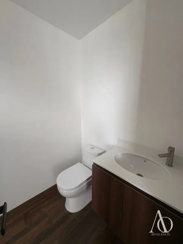 Apartamento en Alquiler / Venta Edificio Vila Quince, zona 15 VH2 N8 / EN DIRECTO 01 — Apartamento en Alquiler en Vila Quince, Zona 15, Guatemala, Ciudad — foto 8 de 15