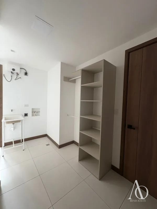 Apartamento en Alquiler / Venta Edificio Vila Quince, zona 15 VH2 N8 / EN DIRECTO 01 — Apartamento en Alquiler en Vila Quince, Zona 15, Guatemala, Ciudad — foto 10 de 15