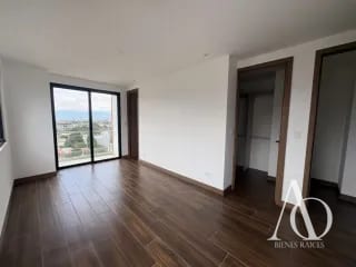 Apartamento en Alquiler / Venta Edificio Vila Quince, zona 15 VH2 N8 / EN DIRECTO 01 — Apartamento en Alquiler en Vila Quince, Zona 15, Guatemala, Ciudad — miniatura 11 de 15