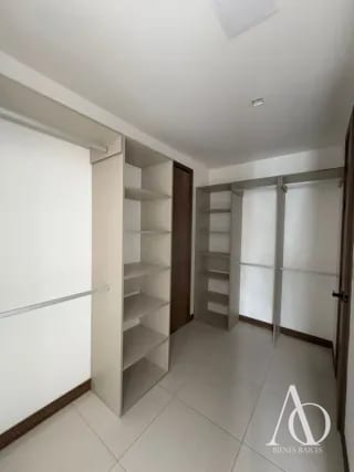 Apartamento en Alquiler / Venta Edificio Vila Quince, zona 15 VH2 N8 / EN DIRECTO 01 — Apartamento en Alquiler en Vila Quince, Zona 15, Guatemala, Ciudad — miniatura 14 de 15