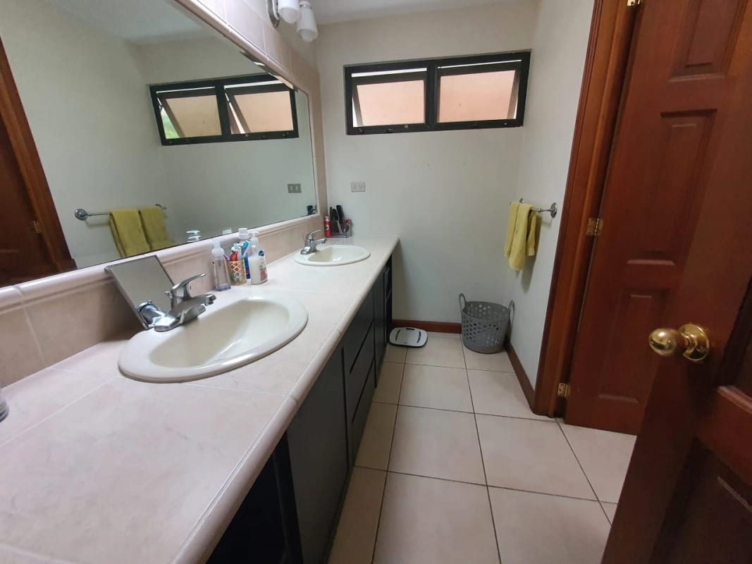 Casa en renta Condominio Las Rotondas km 18.5 Carretera a El Salvador — Casa en Alquiler en Carretera a El Salvador, Guatemala, Ciudad — foto 4 de 12