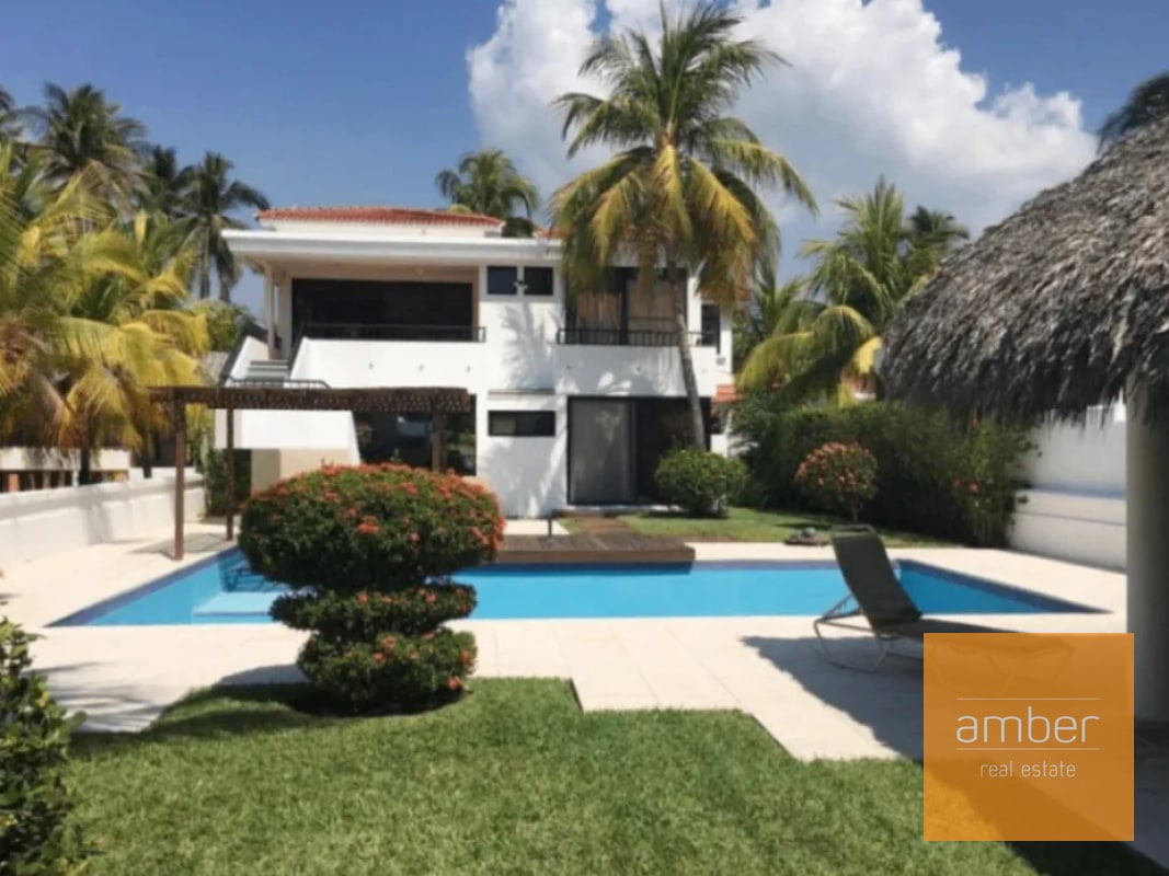 Casa en Chulamar, Puerto San José - 1