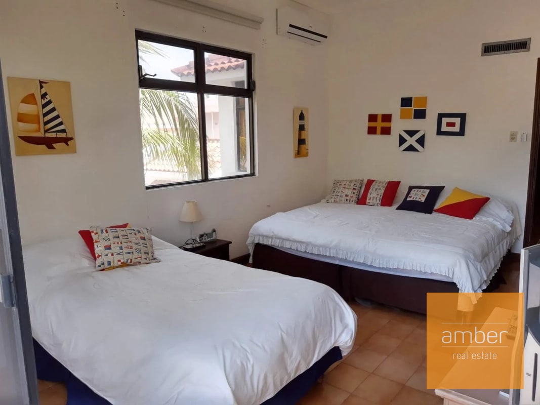 Casa en Chulamar, Puerto San José - 11