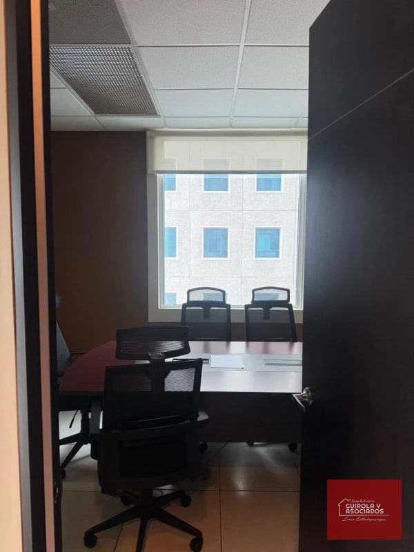 OFICINA EN VENTA EN TORRE PRADERA EN ZONA 10 002OVDZ10 - 10