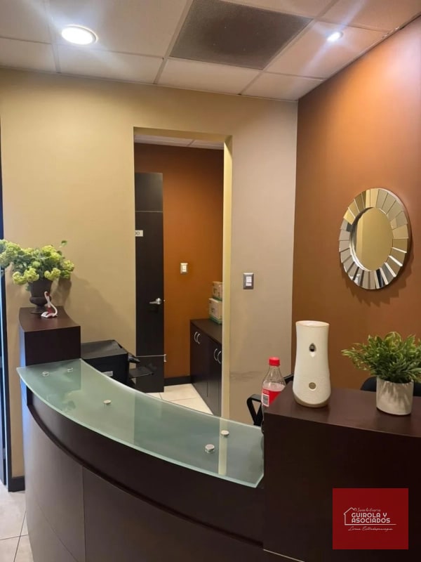 OFICINA EN VENTA EN TORRE PRADERA EN ZONA 10 002OVDZ10 - 8