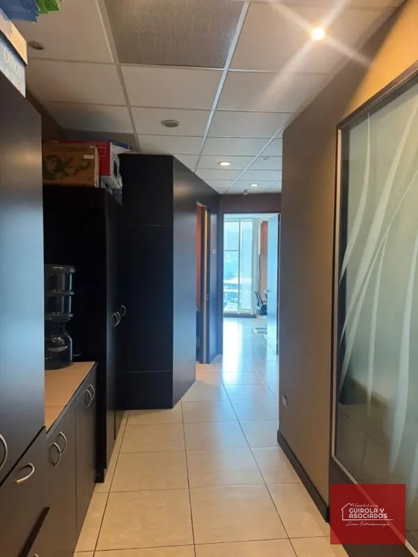 OFICINA EN VENTA EN TORRE PRADERA EN ZONA 10 002OVDZ10 — Oficina en Venta en Zona 10, Guatemala, Ciudad — foto 7 de 11