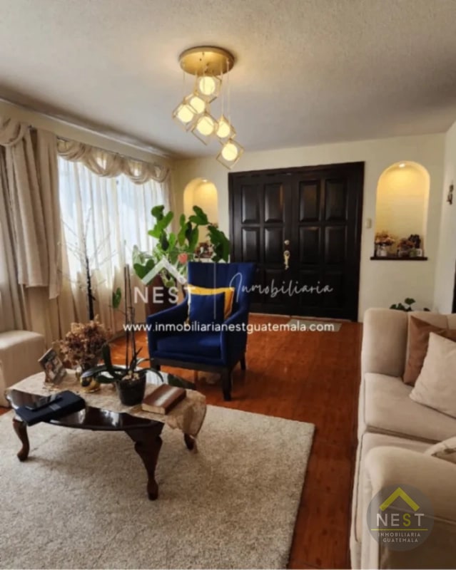 Casa en Venta en Ciudad San Cristóbal, zona 8 de Mixco | Condominio Atlantis - 1