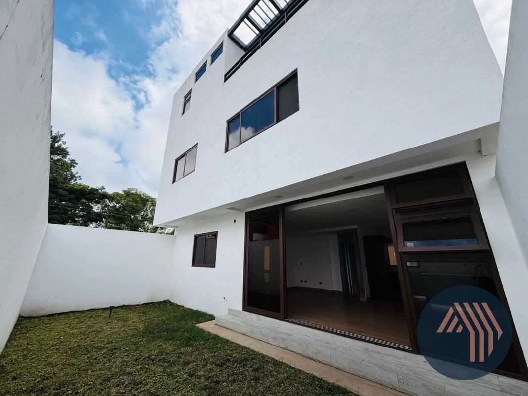 VENTA DE HERMOSAS CASAS PARA ESTRENAR - VH1, ZONA 15 - 9