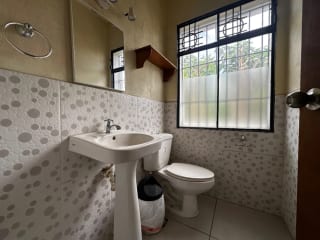 Zona 1, Casa en alquiler — Casa en Alquiler en Zona 1, Guatemala, Ciudad — miniatura 8 de 15