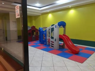Apartamento en Renta Zona 10 — Apartamento en Alquiler en Zona 10, Guatemala, Ciudad — miniatura 2 de 8