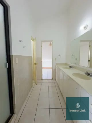 Kanajuyu — Casa en Venta en Kanajuyú, Zona 16, Guatemala, Ciudad — miniatura 2 de 12