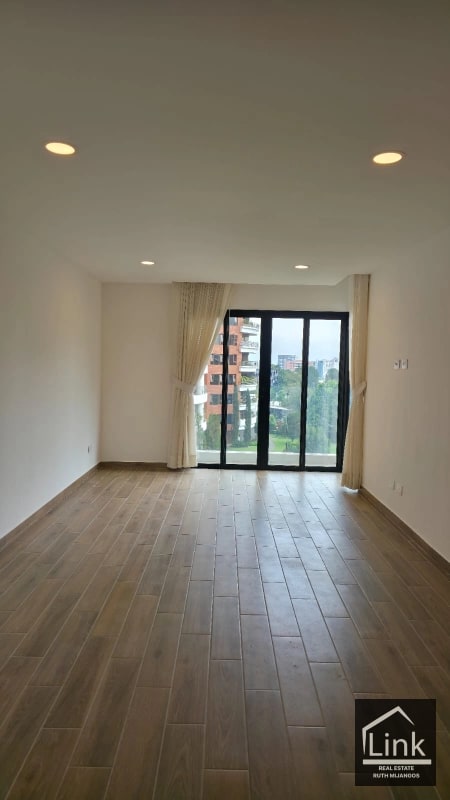 ALQUILER DE APARTAMENTO ZONA 14 PARQUE 14 - 4