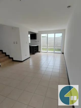 Casas para Estrenar en Altos de Village II — Casa en Venta en Carretera a El Salvador, Guatemala, Ciudad — miniatura 8 de 14