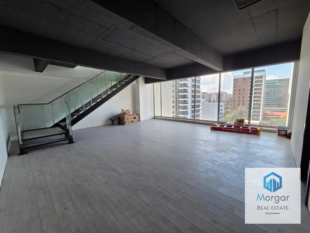 Oficina en Alquiler en Zona 10 de 146 Mts en $3,452 - 1