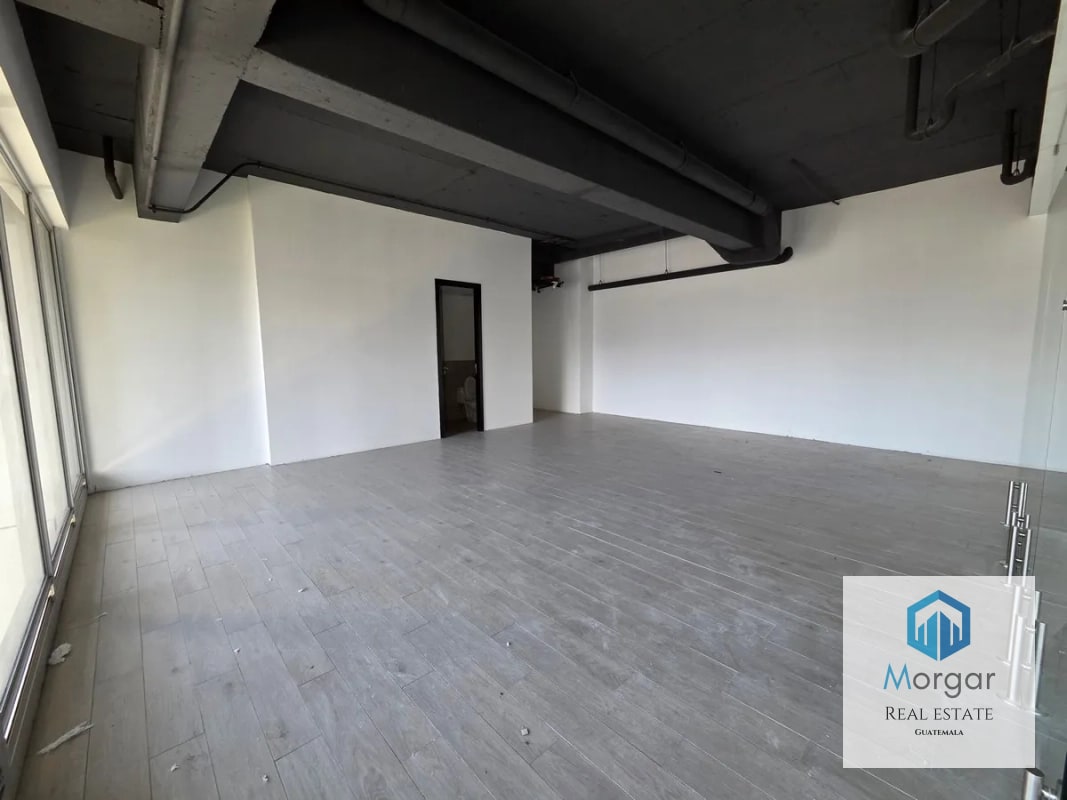 Oficina en Alquiler en Zona 10 de 146 Mts en $3,452 - 3
