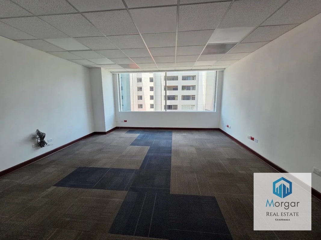 Oficina en Alquiler en Zona 10 de 535 Mts en $9,100 - 6