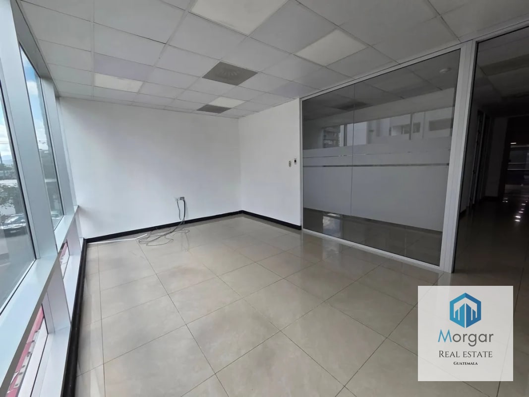 Oficina en Alquiler en Zona 10 de 2,082 Mts en $35,414.80 - 13