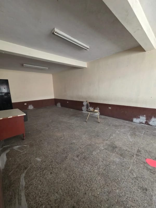 Propiedad en VENTA VILLA NUEVA, IDEAL PARA COLEGIOS, HOTEL,BODEGAS PARA COMERCIANTES DEL MERCADO. etc. — Casa en Venta en Villa Nueva, Guatemala, Ciudad — foto 5 de 7