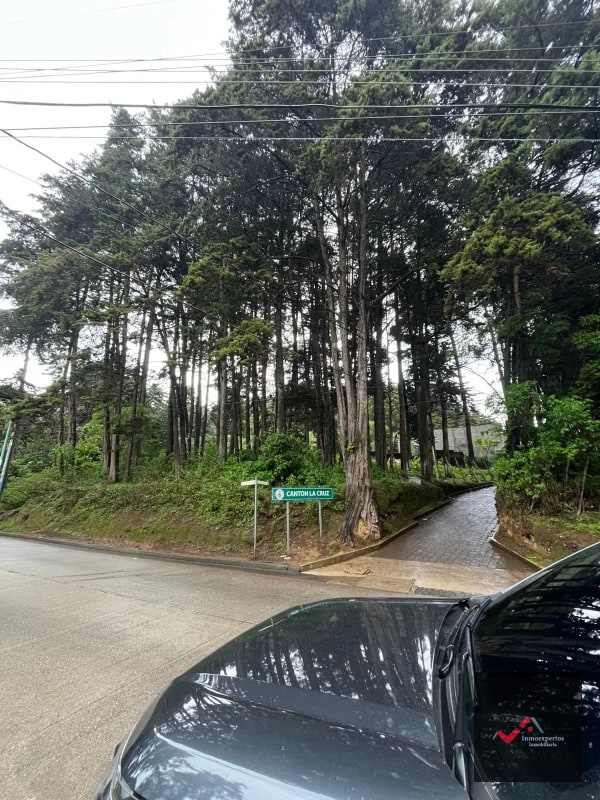 TERRENO EN VENTA SAN LUCAS CANTON LA CRUZ EN ZONA 6 - 2