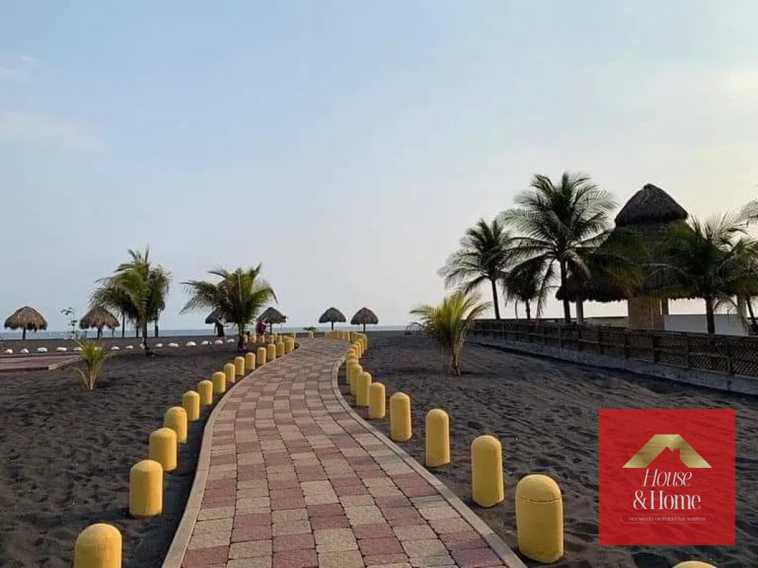 Casa de playa en venta Carretera a Chulamar - 16