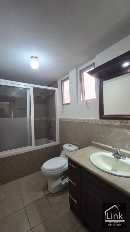 Casa en Venta zona 7 MIXCO ALTOS DEL ENCINAL II — Casa en Venta en Zona 7 Mixco, Guatemala, Ciudad — foto 3 de 10