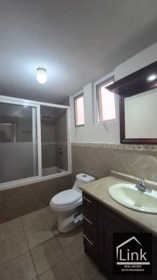 Casa en Venta zona 7 MIXCO ALTOS DEL ENCINAL II — Casa en Venta en Zona 7 Mixco, Guatemala, Ciudad — miniatura 3 de 10