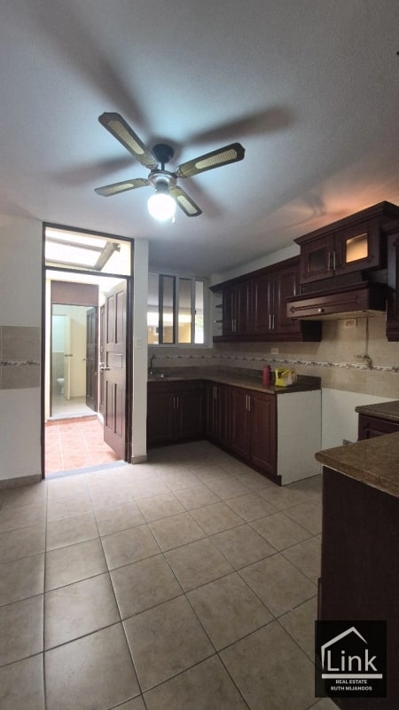 Casa en Venta zona 7 MIXCO ALTOS DEL ENCINAL II - 2