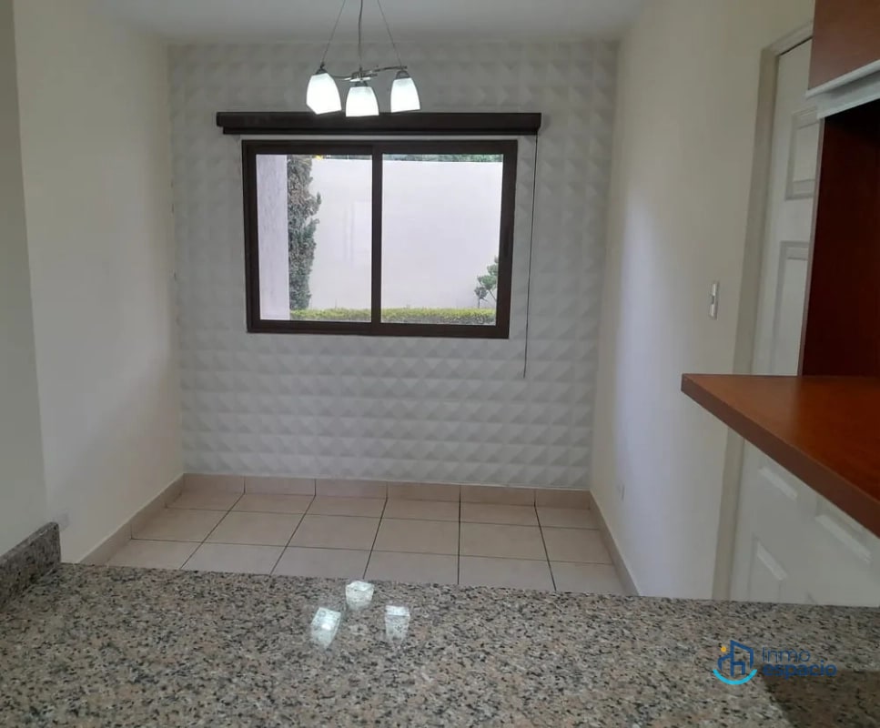 Casa en Venta- Zona 4 de Mixco, Vistas del Naranjo 1 - 8