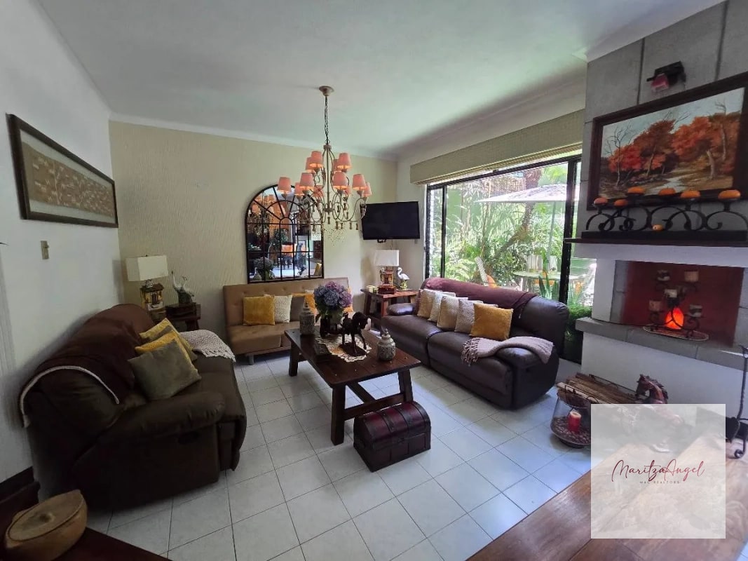 VENTA DE CASA EN ZONA 10 - 1