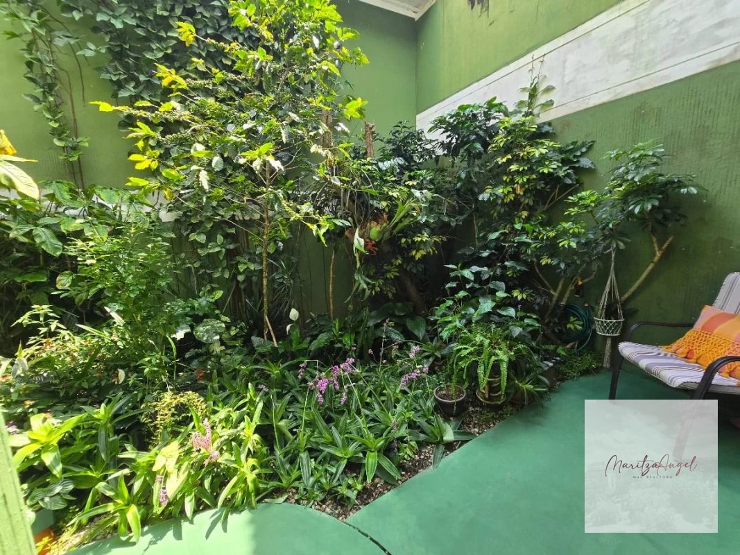 VENTA DE CASA EN ZONA 10 - 8