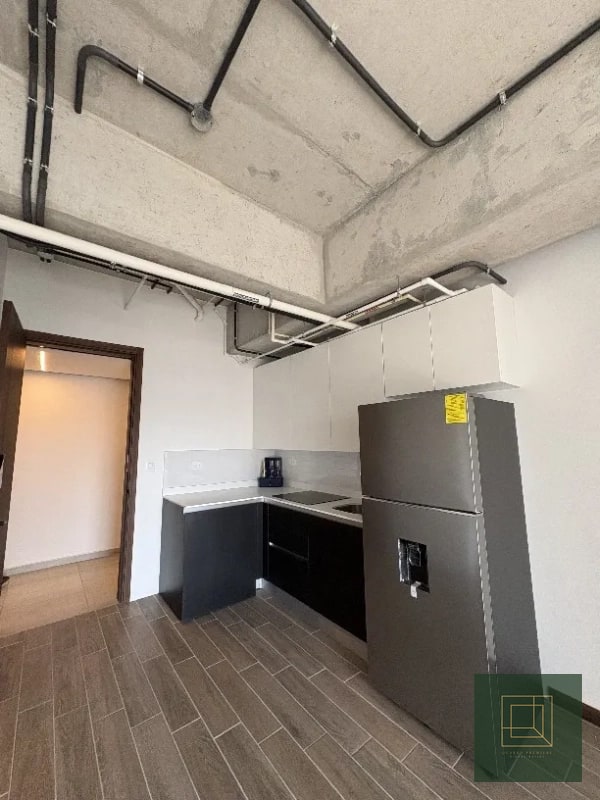Apartamento en renta en edificio Séptimo zona 4 - 8
