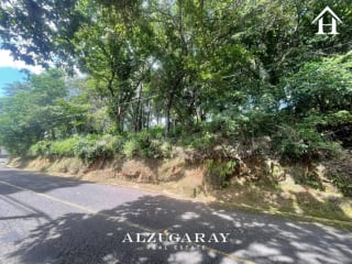 TERRENO RESIDENCIAL AMPLIO 4,198 VR2 / EL ENCINAL MIXCO — Terreno en Venta en Zona 7 Mixco, Guatemala, Ciudad — miniatura 8 de 10