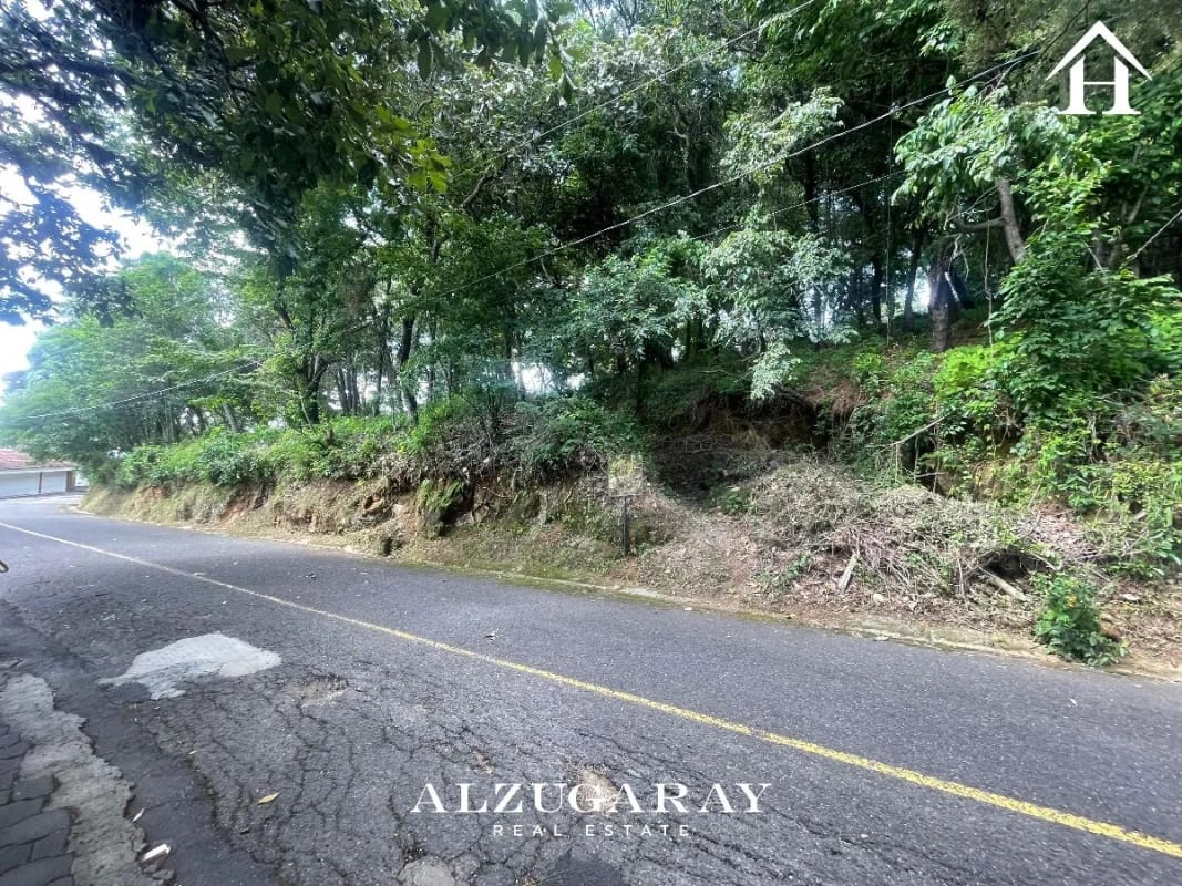 TERRENO RESIDENCIAL AMPLIO 4,198 VR2 / EL ENCINAL MIXCO — Terreno en Venta en Zona 7 Mixco, Guatemala, Ciudad — foto 5 de 10
