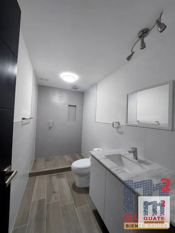 Apartamento en Renta, Zona 14 - 12