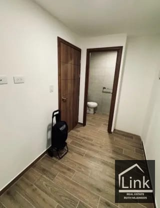 RENTA O VENTA  de Apartamenro zona 14 — Apartamento en Alquiler en Parque 14, Zona 14, Guatemala, Ciudad — miniatura 5 de 11