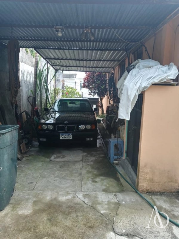 Casa en Venta en Pinares de San Cristóbal, zona 8 de Mixco / EN DIRECTO - 17