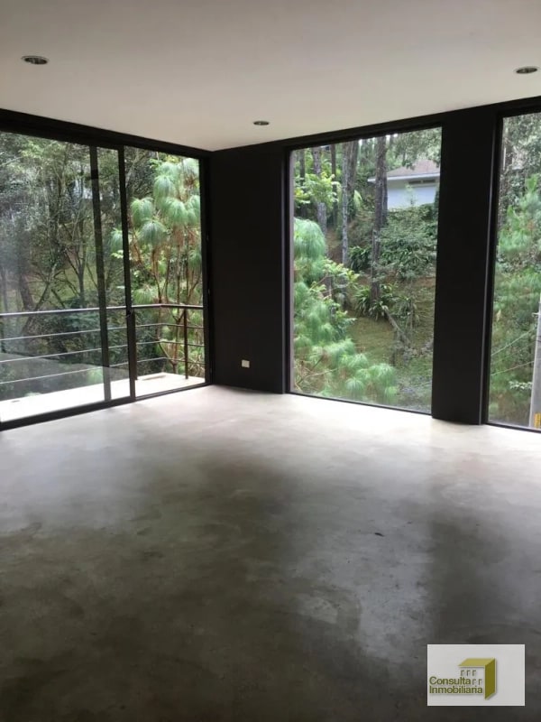 Casa en renta/ Bosques de Muxbal/ 3 niveles - 15