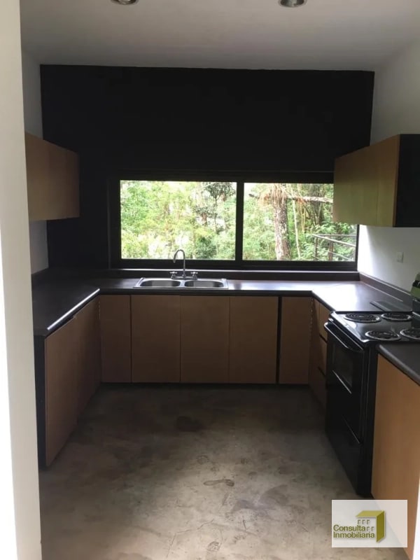 Casa en renta/ Bosques de Muxbal/ 3 niveles - 14