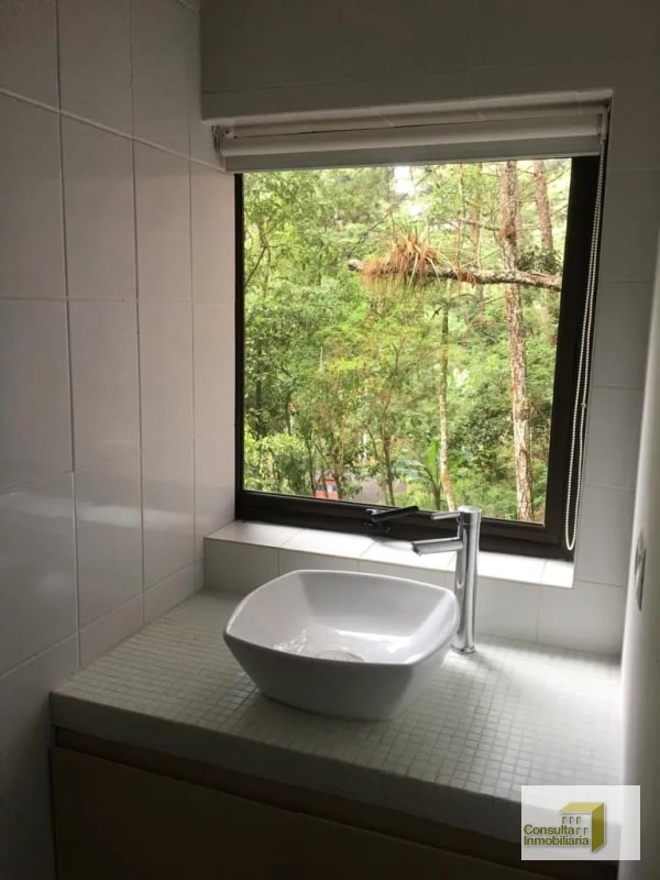 Casa en renta/ Bosques de Muxbal/ 3 niveles - 7