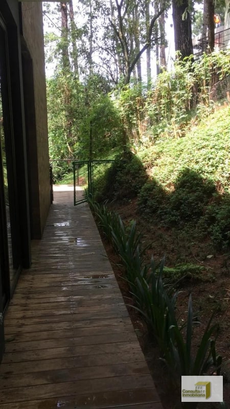 Casa en renta/ Bosques de Muxbal/ 3 niveles - 5