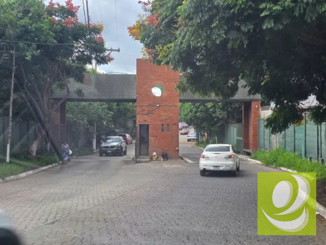 Venta de casa de un nivel Planes de Bárcenas - 2
