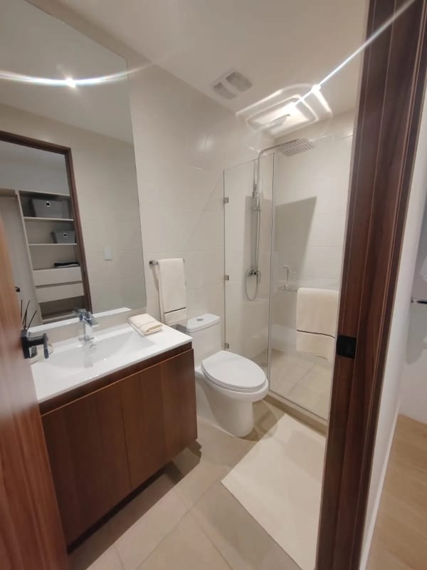 Edificio de Apartamentos Viana, Zona 10 — Apartamento en Venta en Zona 10, Guatemala, Ciudad — foto 2 de 11