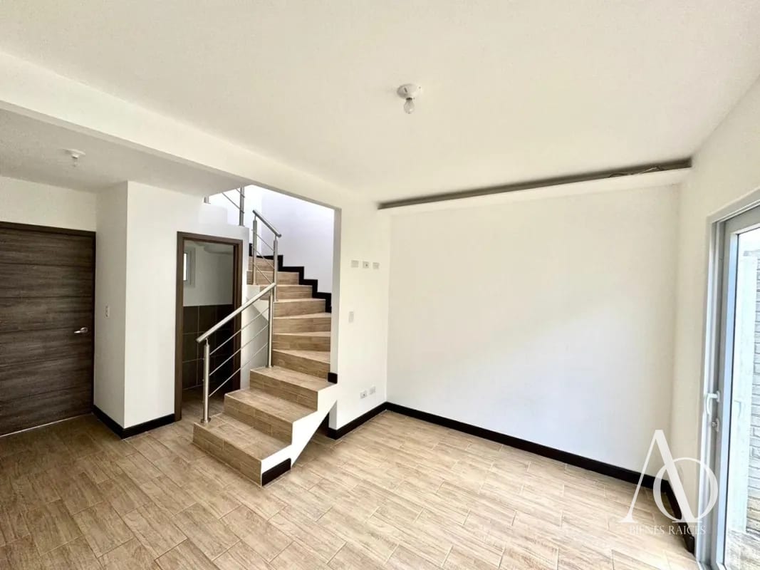 Casa en Venta en Bosques de Santa Elena, Km. 26 CES / EN DIRECTO — Casa en Venta en Carretera a El Salvador, Guatemala, Ciudad — foto 9 de 17